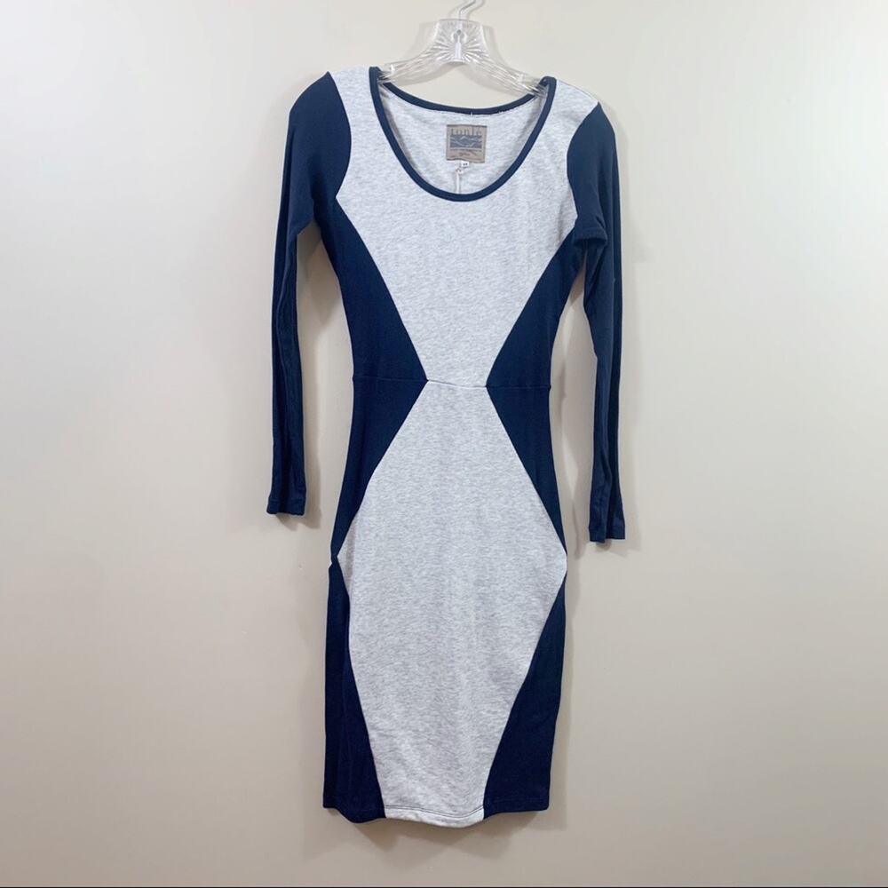 Tonle The Julia Color-block Long Sleeve Gray/Navy Midi Dress